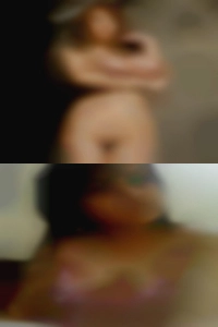 Grand Island nude girls swinger ad.